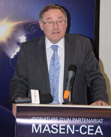 Daniel Verwaerde lors de la signature de l'accord CEA-Masen